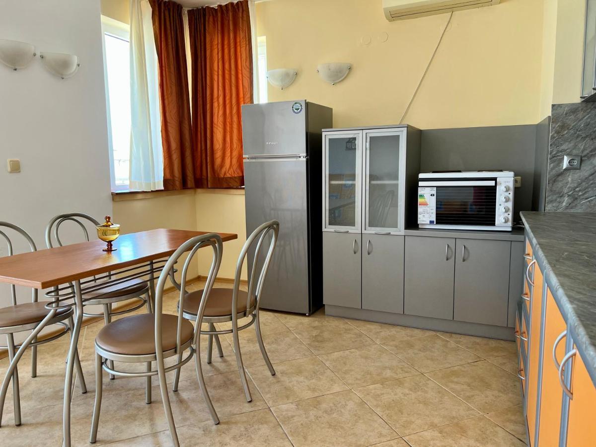 Private One-Bedroom Apartment With Balcony In Sozopol Exteriör bild